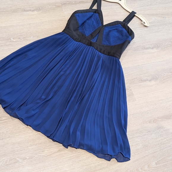BCBGMaxAzria Black and Blue Pleated Dress - Picture 4 of 7